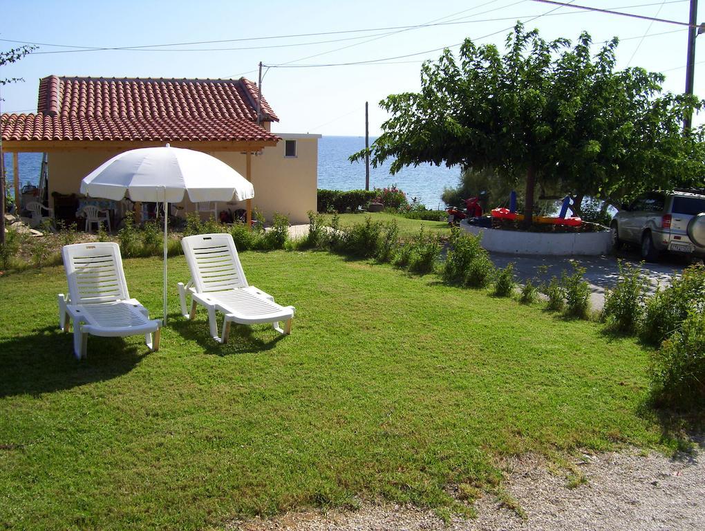 Beach Bungalows Kypseli Exterior photo